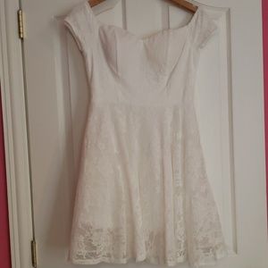 Pearly Nights Dress White
